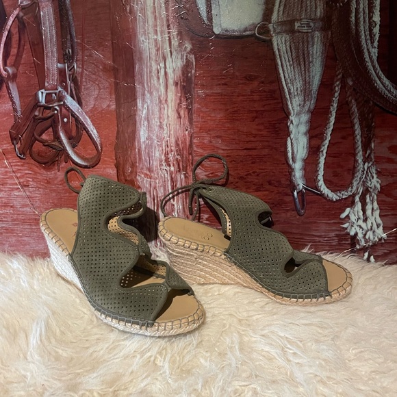 Franco Sarto leather wedge shoes - Picture 3 of 9